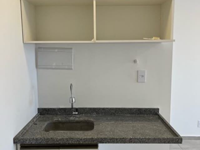 Sala com 34m², para alugar, no bairro Penha de França em São Paulo