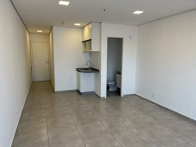 Sala com 34m², para alugar, no bairro Penha de França em São Paulo