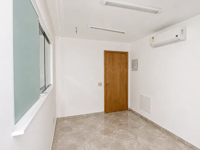 Foto do Sala - Conjunto de 6 salas para locação com 3 vagas no Centro, Niterói, RJ | SelfSpin