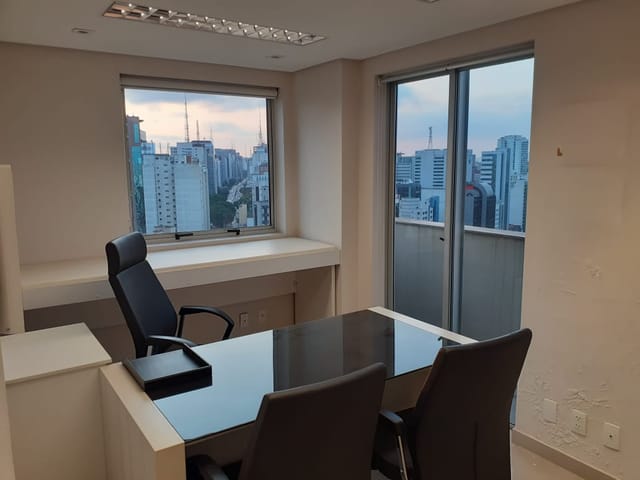 Sala com 42m², para alugar, no bairro Vila Mariana em São Paulo