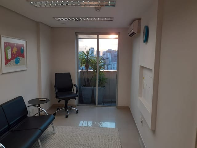 Sala com 42m², para alugar, no bairro Vila Mariana em São Paulo
