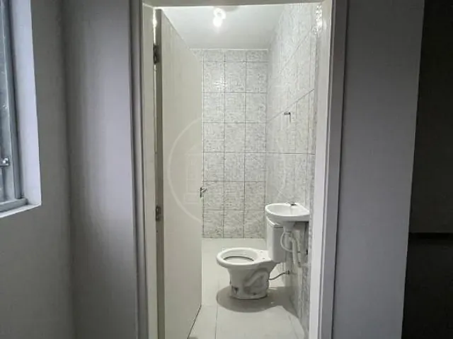 Sala com 40m², para alugar, no bairro Parque Brasil em São Paulo
