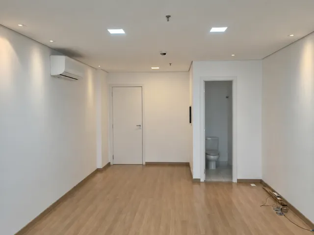 Sala com 68m², para alugar, no bairro Gleba Fazenda Palhano em Londrina
