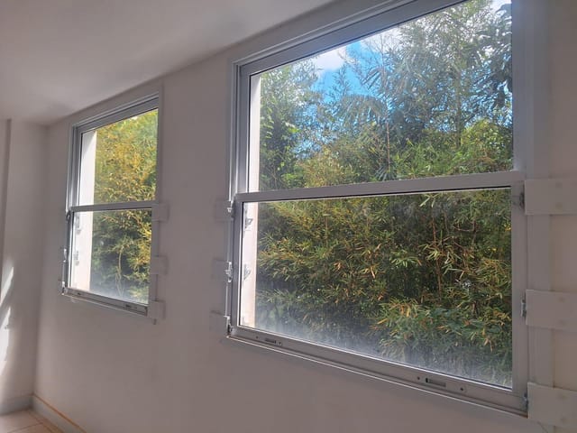 Sala para alugar, no bairro Quarteirão Brasileiro em Petrópolis