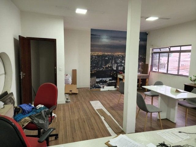 Sala com 55m², para alugar, no bairro Vila Cláudia em São Paulo