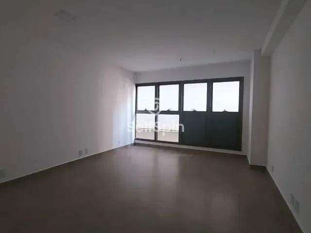 Sala para alugar, no bairro Centro em Niterói