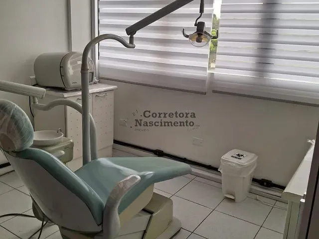 Sala à venda, no bairro Jardim Pereira do Amparo em Jacareí
