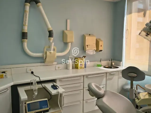 Sala para alugar, no bairro Centro em Niterói