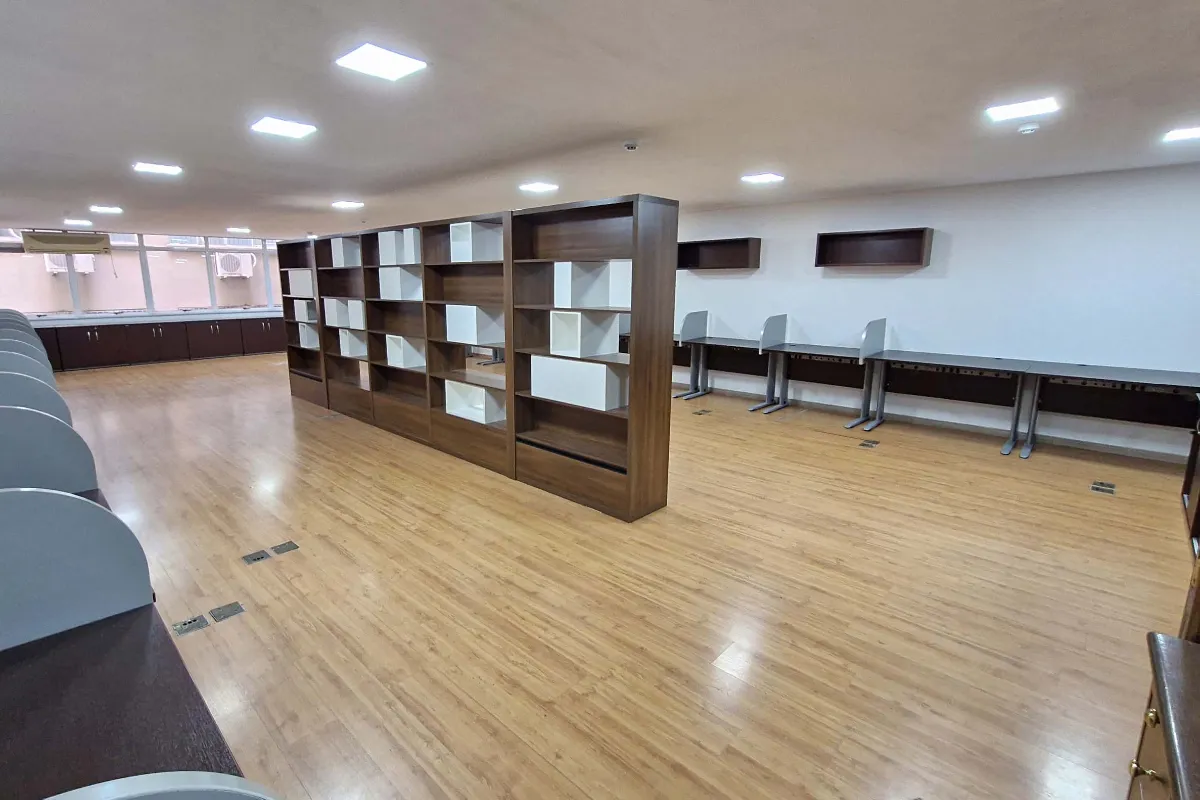 Conjunto comercial para venda e locação em República, 112m²