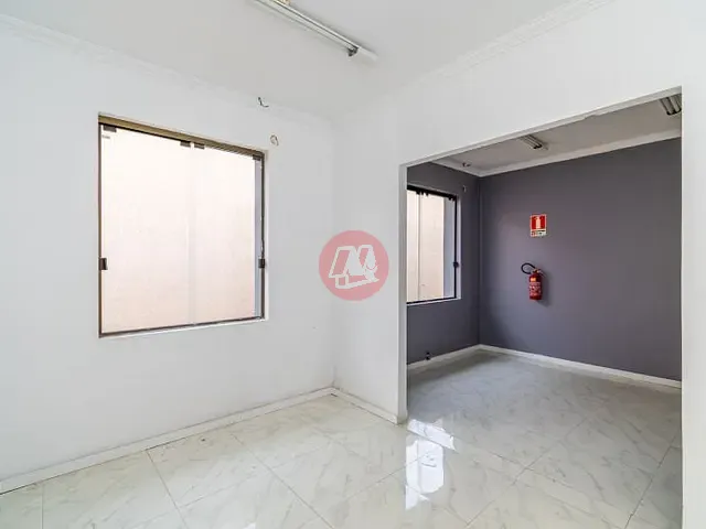 Sala para alugar, no bairro Floresta em Porto Alegre
