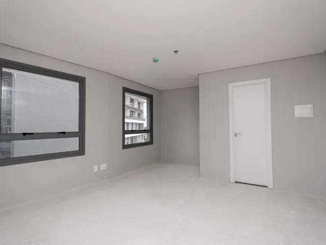 Sala à venda ou para alugar, no bairro São Gonçalo em Pelotas