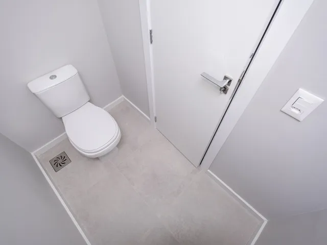 Sala à venda ou para alugar, no bairro São Gonçalo em Pelotas