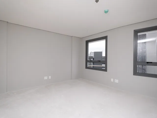 Sala à venda ou para alugar, no bairro São Gonçalo em Pelotas