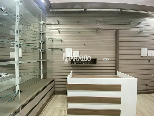 Sala para alugar, no bairro Centro em Itajaí