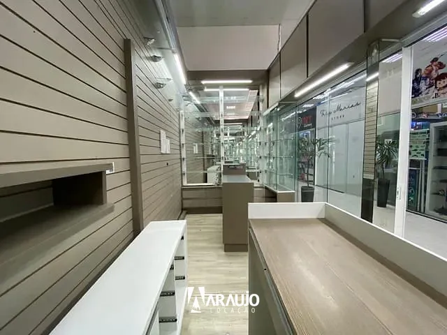 Sala para alugar, no bairro Centro em Itajaí