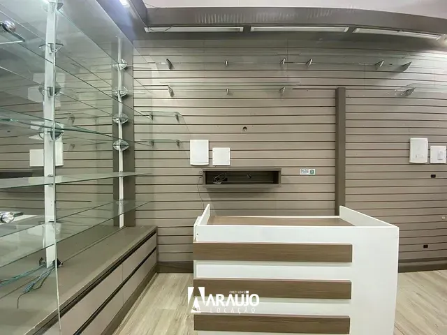 Sala para alugar, no bairro Centro em Itajaí