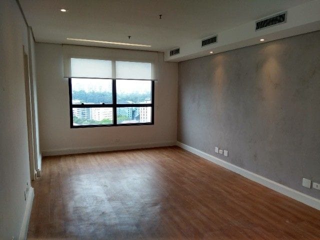 Sala com 31m², para alugar, no bairro Jardim Paulista em São Paulo