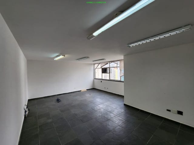 Sala com 42m², à venda, no bairro Paraíso em São Paulo