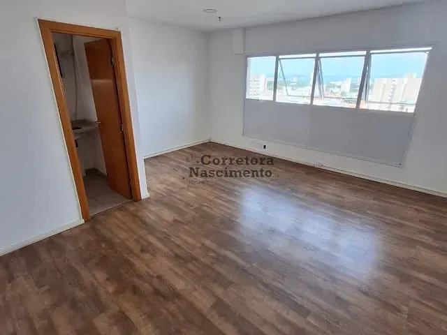 Sala à venda, no bairro Centro em Jacareí