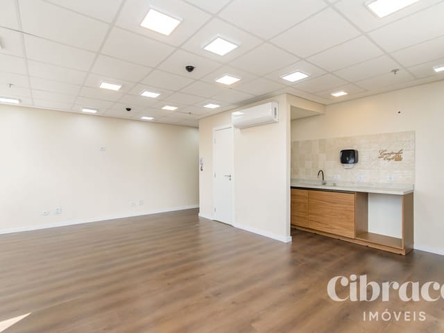 Sala para alugar, no bairro Centro em Curitiba