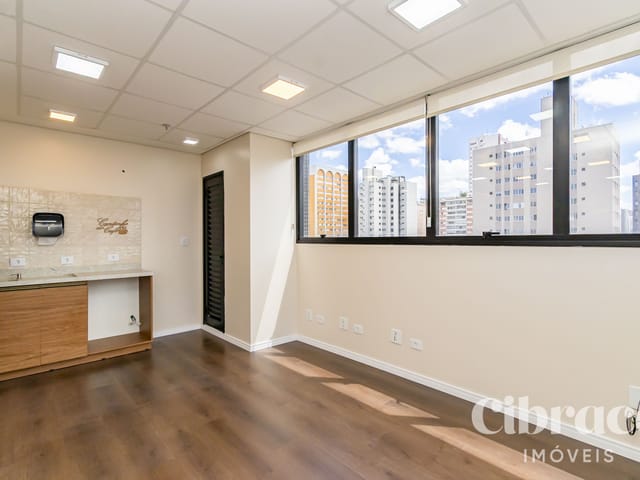 Sala para alugar, no bairro Centro em Curitiba