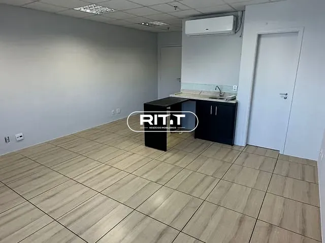 Sala com 35m², para alugar, no bairro Cambuí em Campinas