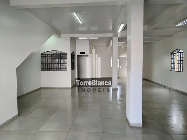 Sala com 110m², para alugar, no bairro Uvaranas em Ponta Grossa