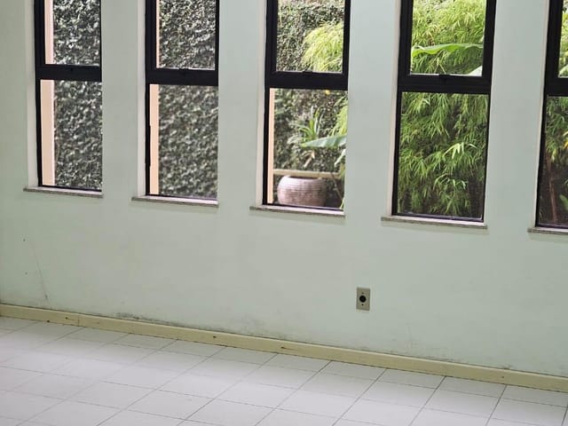 Sala para alugar, no bairro Centro em Petrópolis