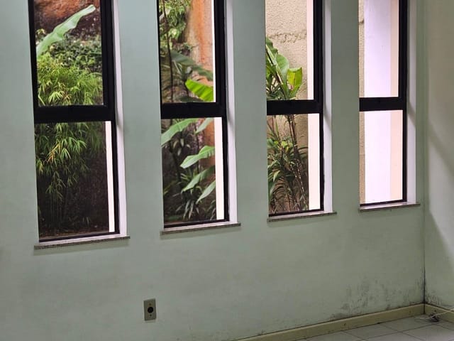 Sala para alugar, no bairro Centro em Petrópolis
