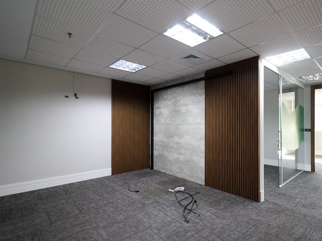 Sala para alugar, no bairro Centro Cívico em Curitiba