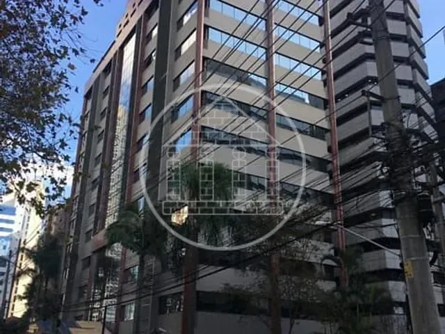 Sala com 175m², para alugar, no bairro Brooklin Paulista em São Paulo