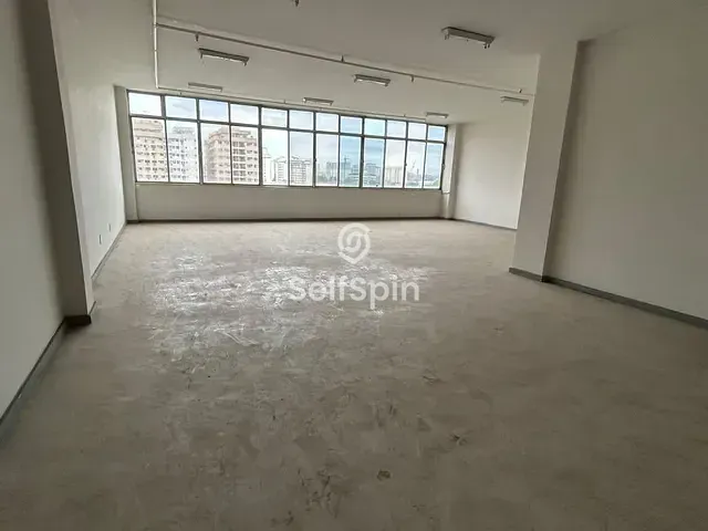 Sala para alugar, no bairro Centro em Niterói