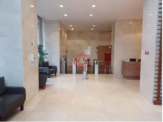 Sala com 75m², à venda ou para alugar, no bairro Santana em Porto Alegre