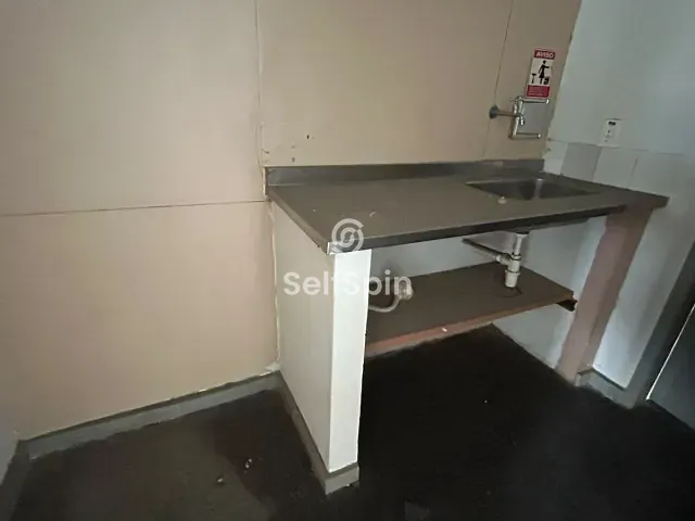 Sala para alugar, no bairro Centro em Niterói