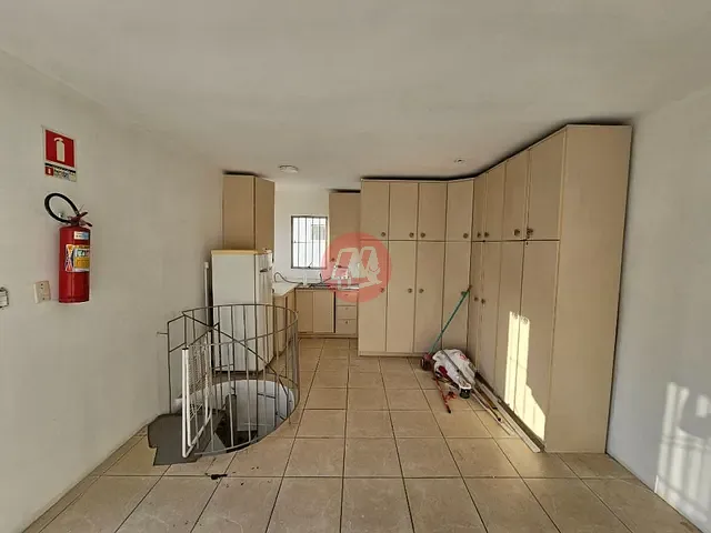 Sala para alugar, no bairro Rio Branco em Porto Alegre