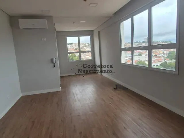 Sala à venda ou para alugar, no bairro Centro em Jacareí