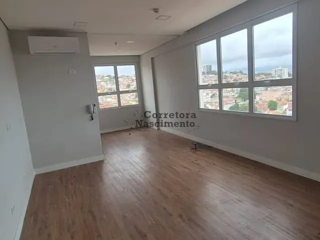 Sala à venda ou para alugar, no bairro Centro em Jacareí