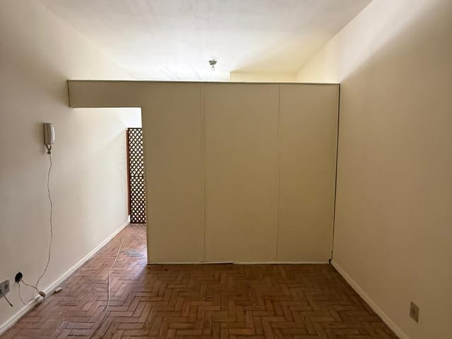 Sala para alugar, no bairro Centro em Petrópolis