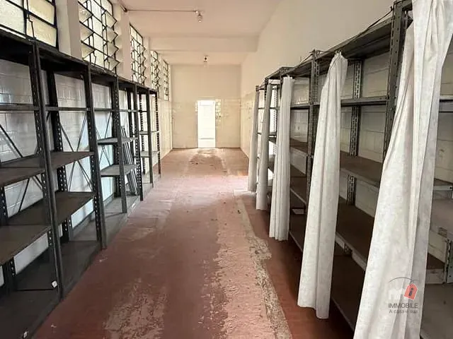 Loja para alugar, no bairro Mosela em Petrópolis