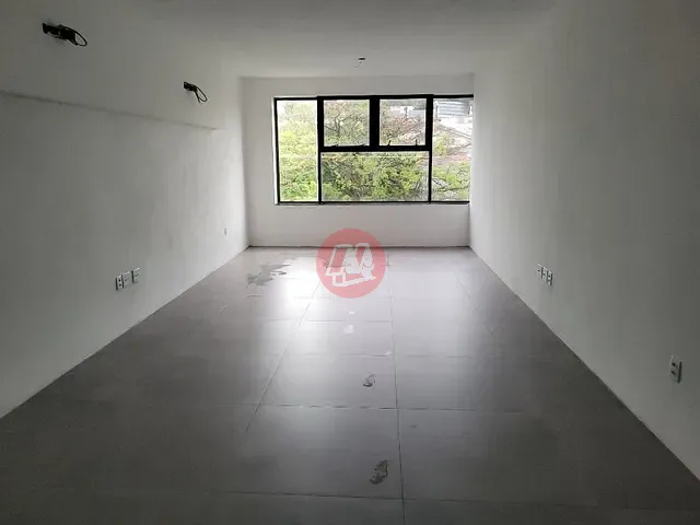 Sala para alugar, no bairro Chácara das Pedras em Porto Alegre