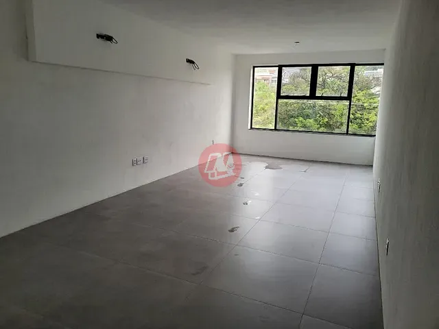 Sala para alugar, no bairro Chácara das Pedras em Porto Alegre