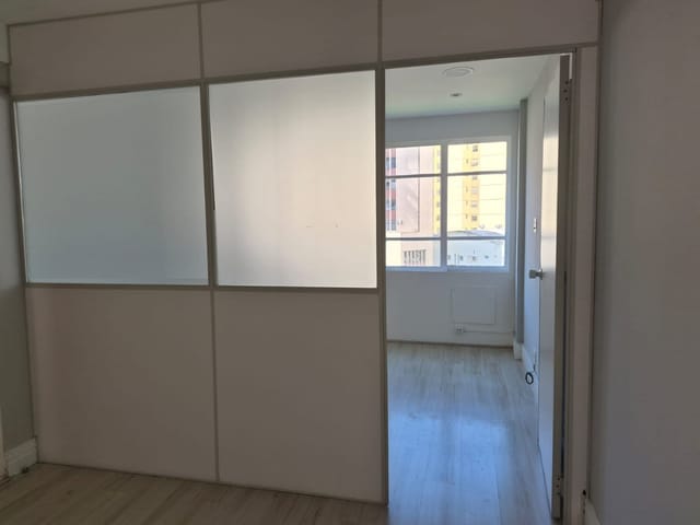 Sala para alugar, no bairro Centro em Petrópolis