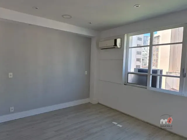 Sala para alugar, no bairro Centro em Petrópolis