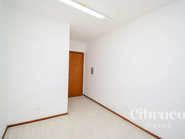 Sala para alugar, no bairro Centro em Curitiba