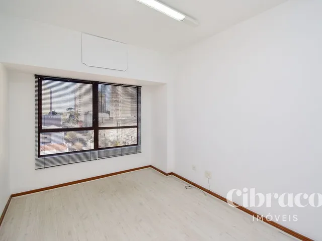 Sala para alugar, no bairro Centro em Curitiba