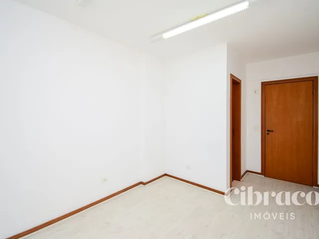 Sala para alugar, no bairro Centro em Curitiba