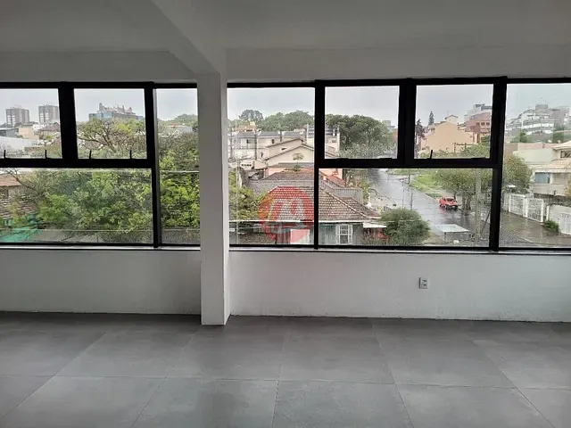Sala para alugar, no bairro Chácara das Pedras em Porto Alegre