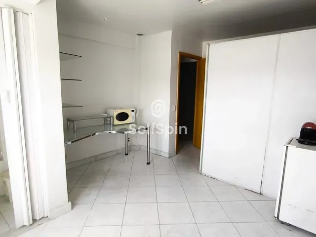 Sala para alugar, no bairro Centro em São Gonçalo