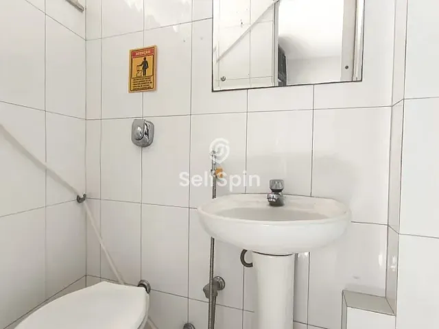 Sala para alugar, no bairro Centro em São Gonçalo