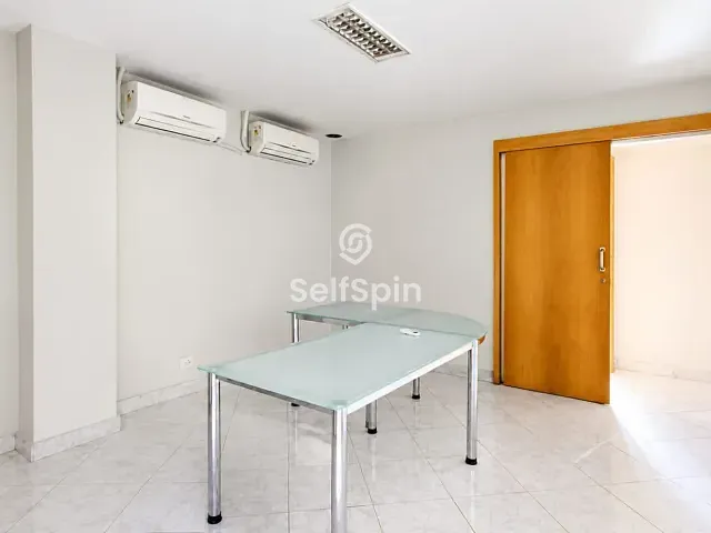 Sala para alugar, no bairro Centro em São Gonçalo